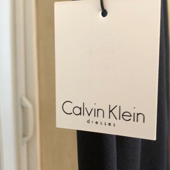 Calvin Klein Size 4 black dress - Picture 5 of 8